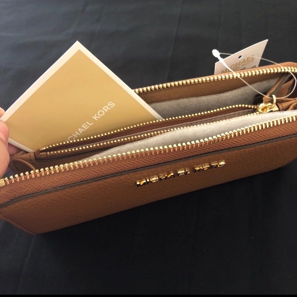 NWT Michael Kors acorn colored wallet - Picture 4 of 7